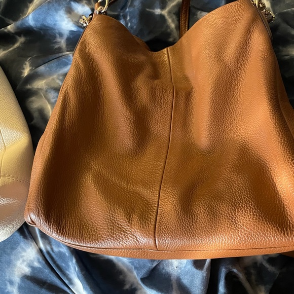 New coach purse. - Picture 3 of 3